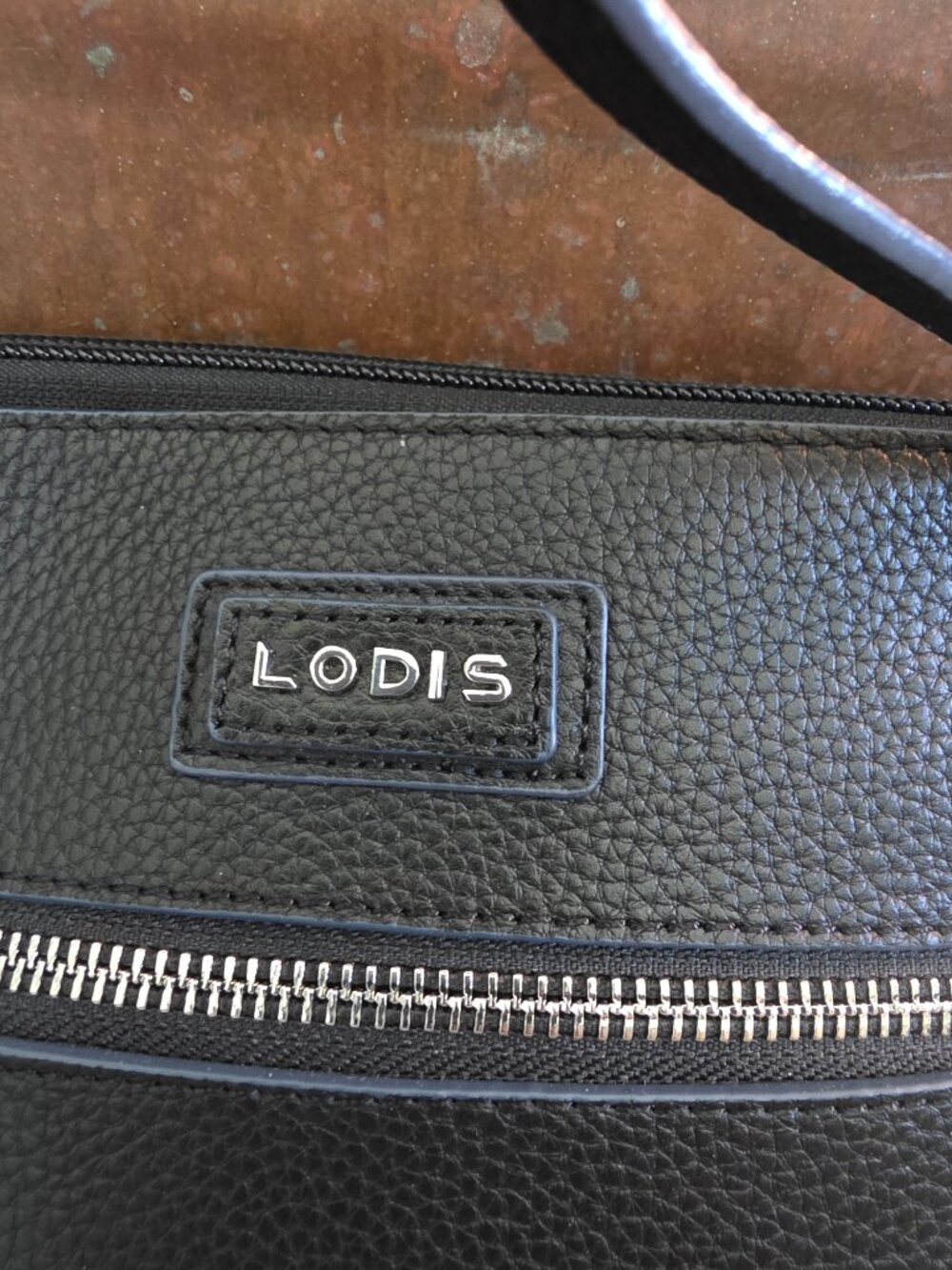 Lodis Charlotte Pebbled Leather Small Crossbody Bag Black Purse - Picture 3 of 9